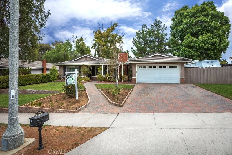 2575 Border, Corona, CA 92882
