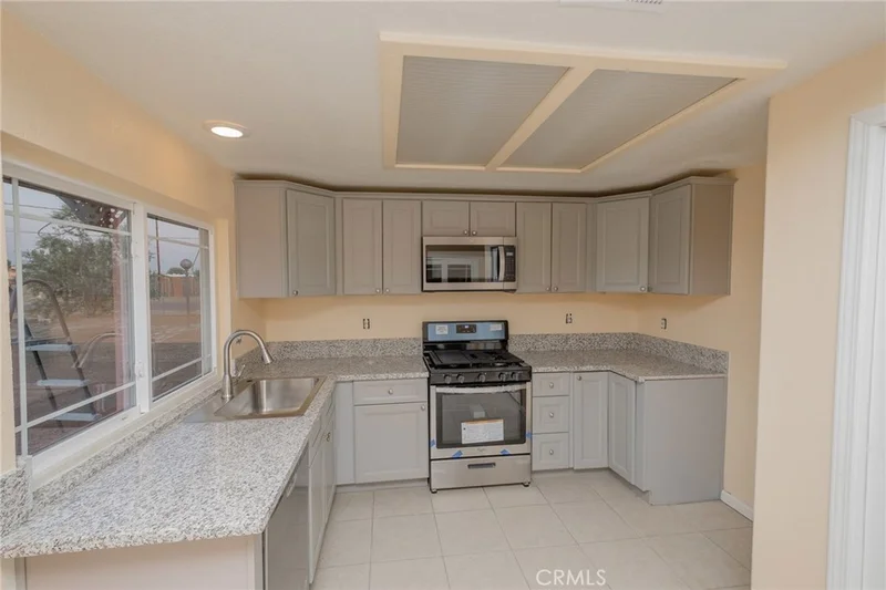 11431 Chimayo, Apple Valley, CA 92308