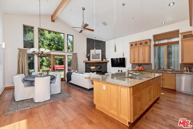 1130 Embury, Pacific Palisades, CA 90272