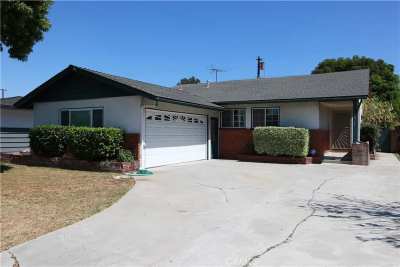 18726 Van Ness, Torrance, CA 90504