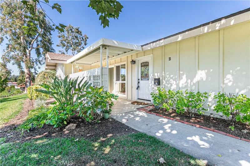 869 Avenida Sevilla #B, Laguna Woods, CA 92637