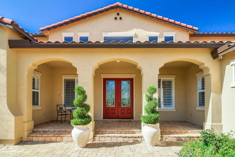 301 Glen Falls, Hollister, CA 95023