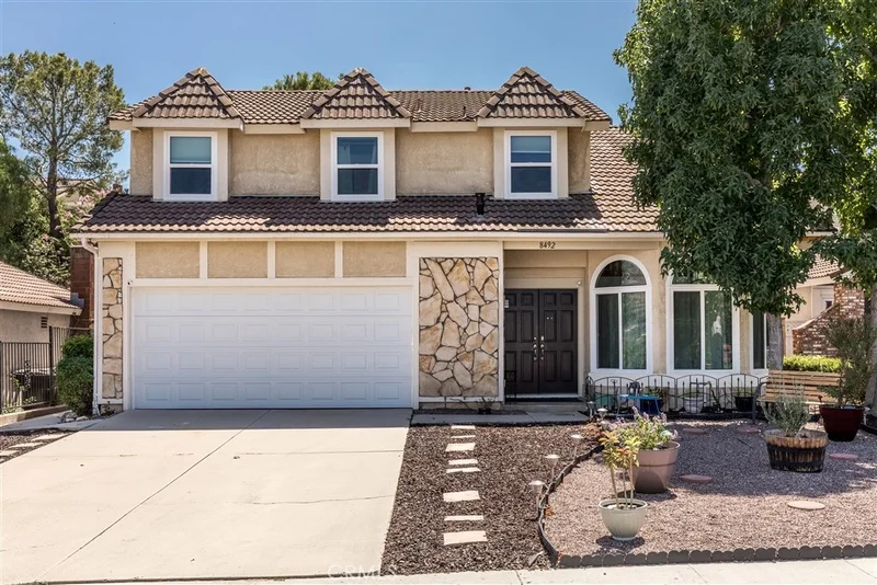 8492 Meadowridge, Anaheim Hills, CA 92808