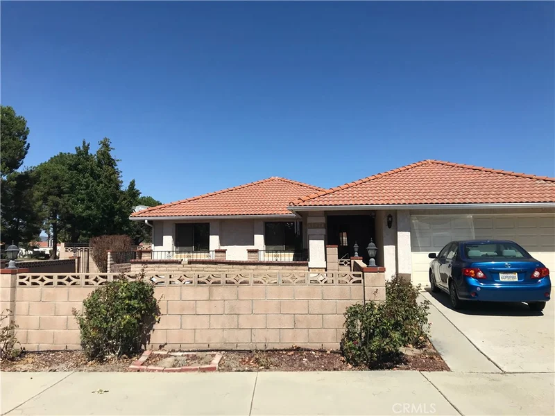 2290 Redwood, Hemet, CA 92545