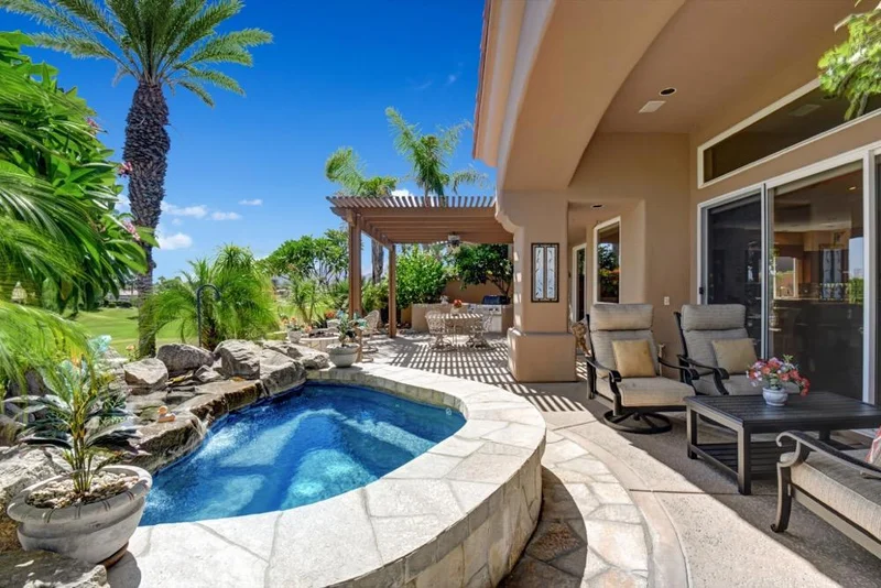 614 Mesa Grande, Palm Desert, CA 92211
