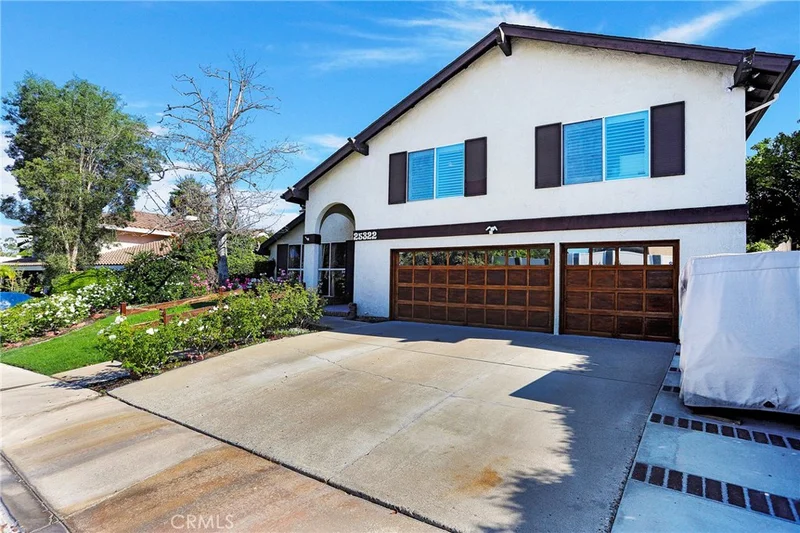 25322 Hillary, Laguna Hills, CA 92653