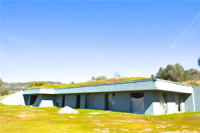 41810 Hidden Falls Way, Oakhurst, CA 93644