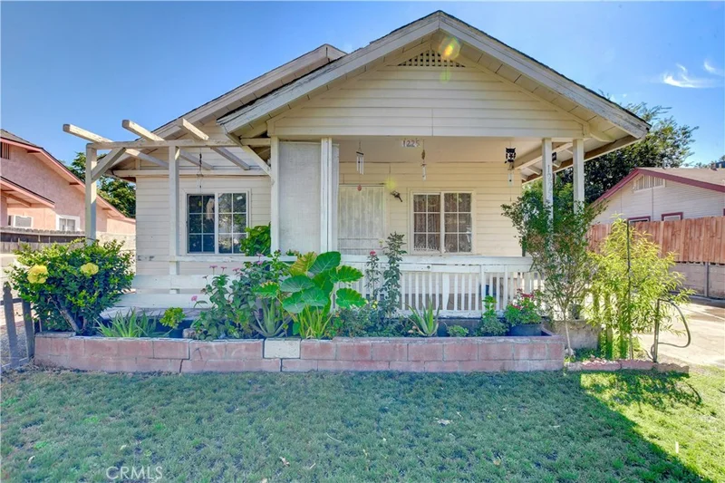 1225 Valencia, San Bernardino, CA 92404