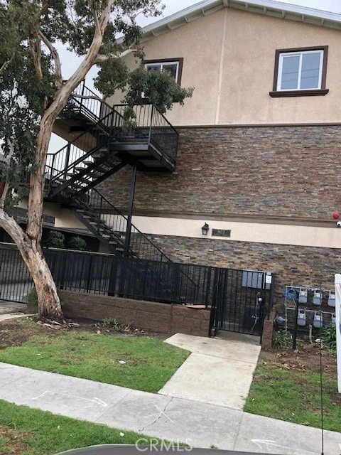 907 Inglewood #2, Inglewood, CA 90302