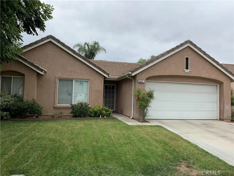 2297 Oak, Hemet, CA 92545