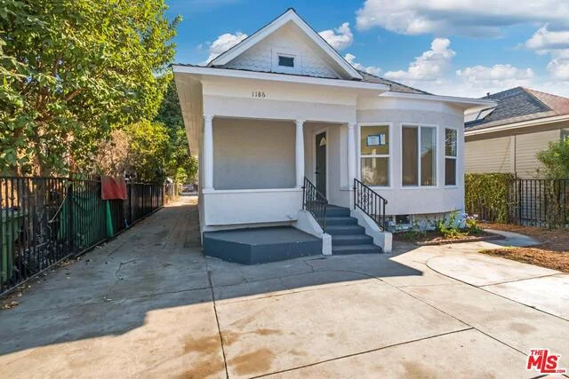 1186 55th, Los Angeles, CA 90011