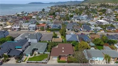 302 Wawona, Pismo Beach, CA 93449