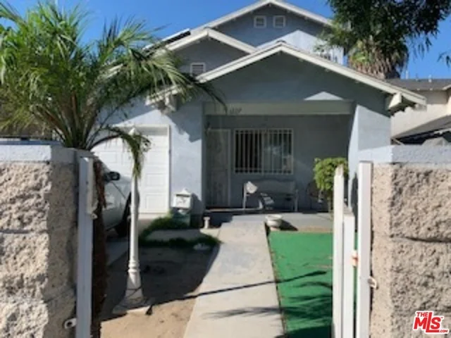 1227 96th, Los Angeles, CA 90002