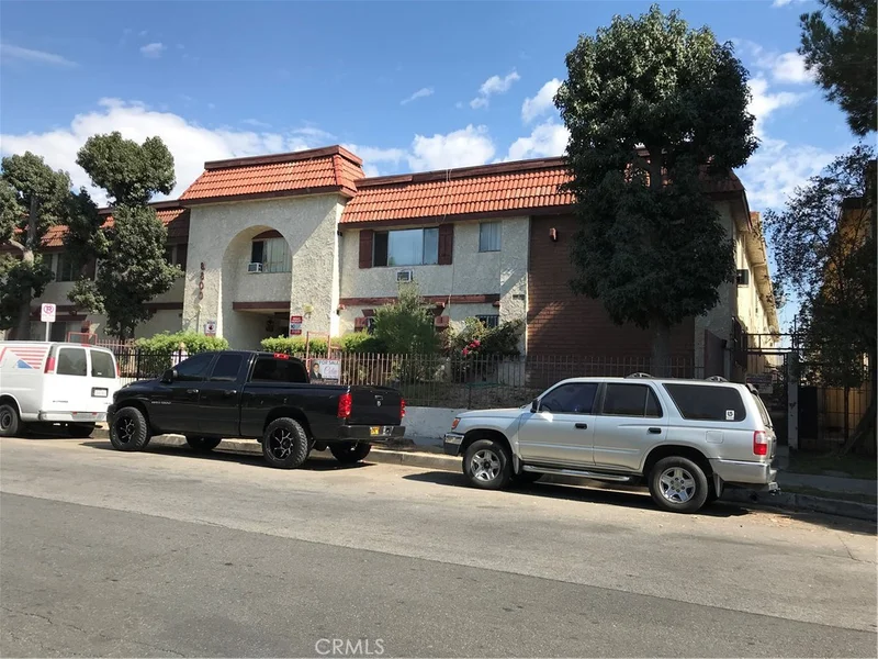 8800 Cedros #225, Panorama City, CA 91402