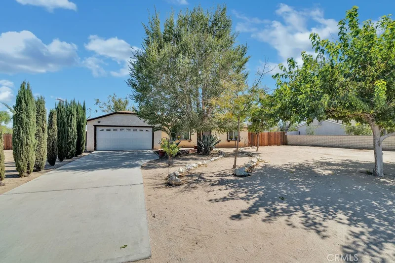 11463 Primrose Avenue, Hesperia, CA 92345