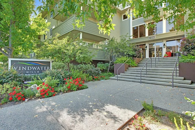 300 Murchison #123, Millbrae, CA 94030