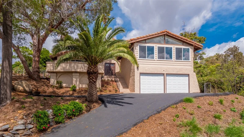 4133 Rogers Rd, Spring Valley, CA 91977