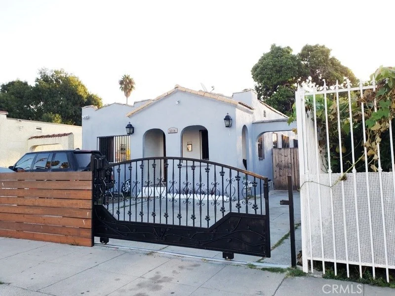 6314 2nd, Los Angeles, CA 90043