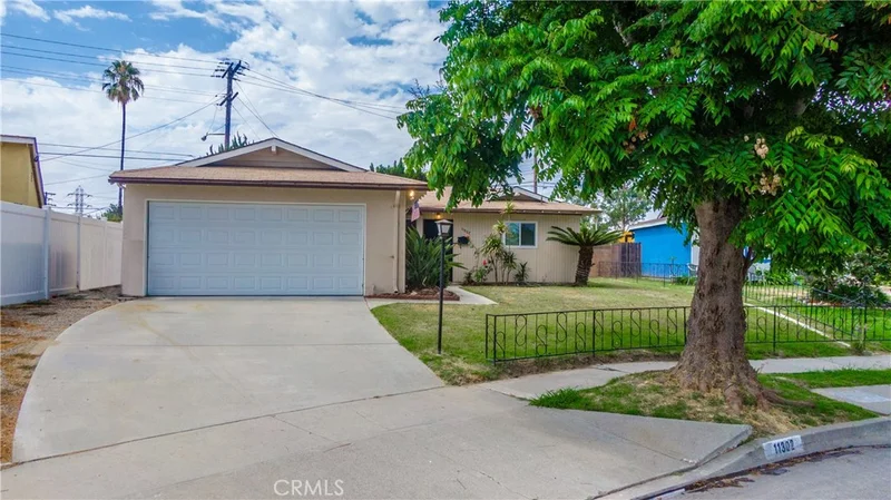 11302 Seaborn, Lakewood, CA 90715