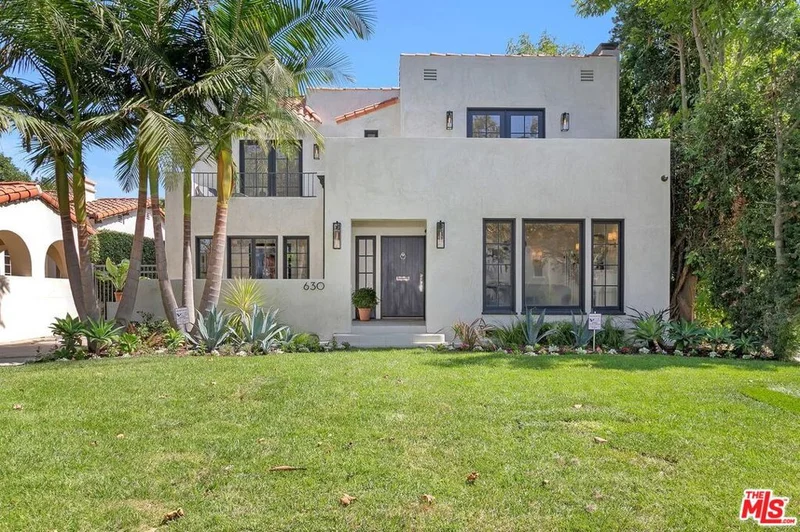 630 Las Palmas, Los Angeles, CA 90004