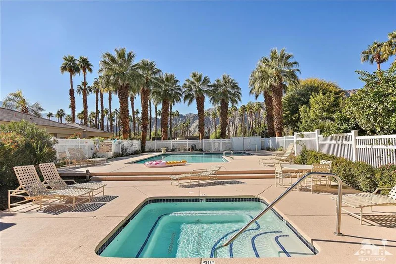55020 Oak Tree #A21, La Quinta, CA 92253