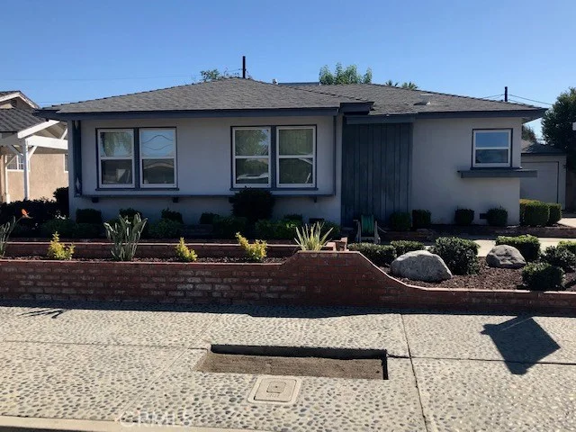 11454 Pruess, Downey, CA 90241