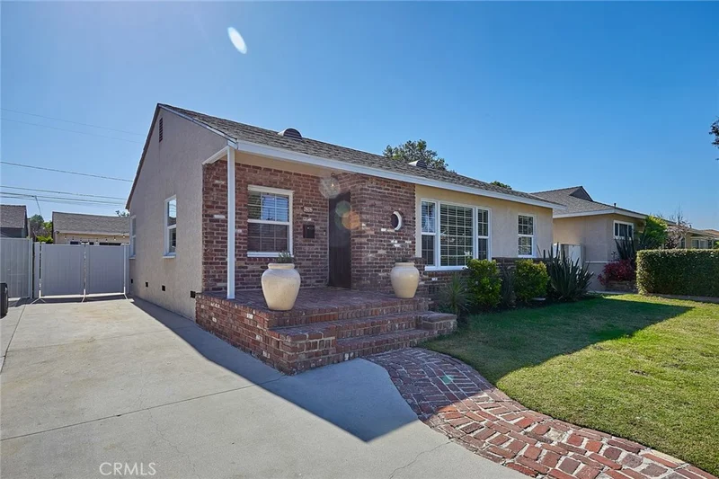6202 Village, Lakewood, CA 90713