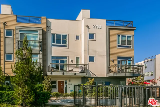2753 Waverly #506, Los Angeles, CA 90039