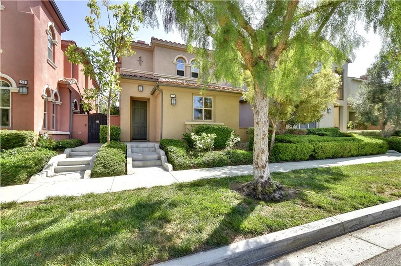 89 Cienega, Irvine, CA 92618