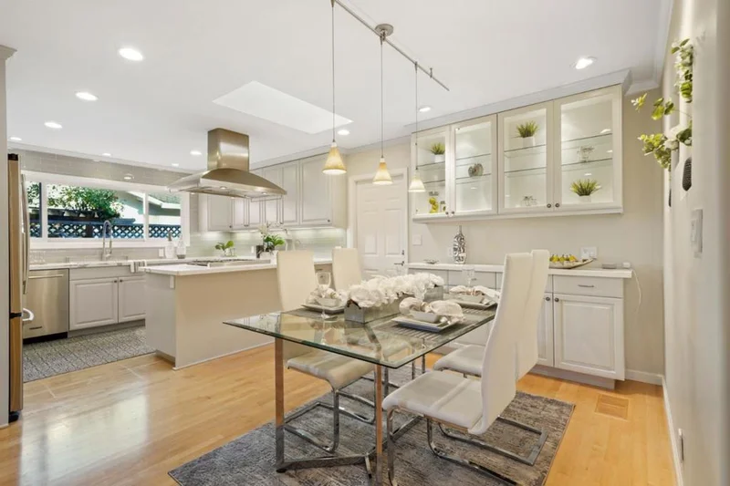 891 Humewick, Sunnyvale, CA 94087