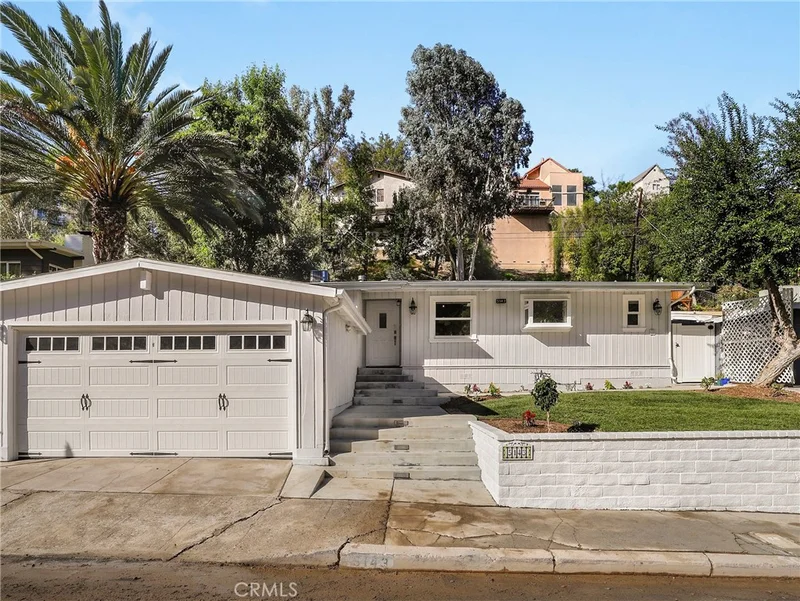 5143 Tendilla, Woodland Hills, CA 91364