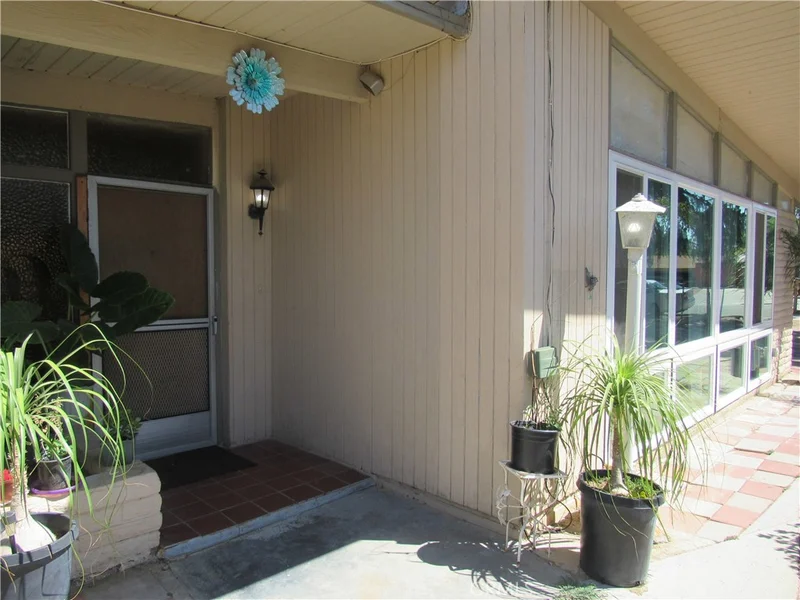 1257 4th, Banning, CA 92220