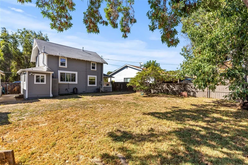 8855 Lamar St, Spring Valley, CA 91977