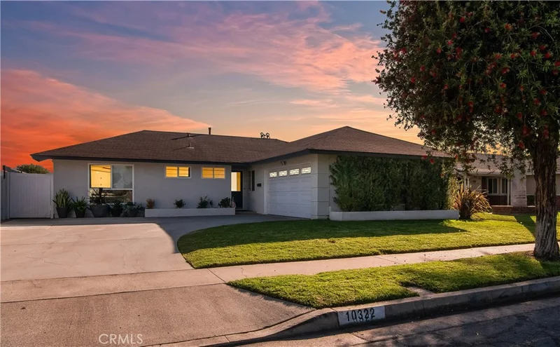 10322 Kukui, Huntington Beach, CA 92646