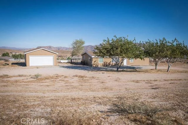 25930 Horizon, Apple Valley, CA 92308