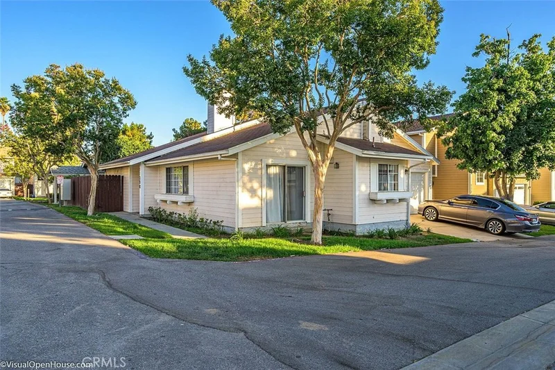 11396 Dronfield, Pacoima, CA 91331