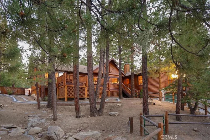 42768 Meadow Hill, Big Bear, CA 92315