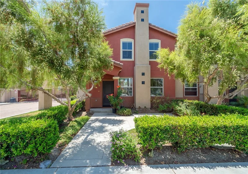 11734 216th, Lakewood, CA 90715