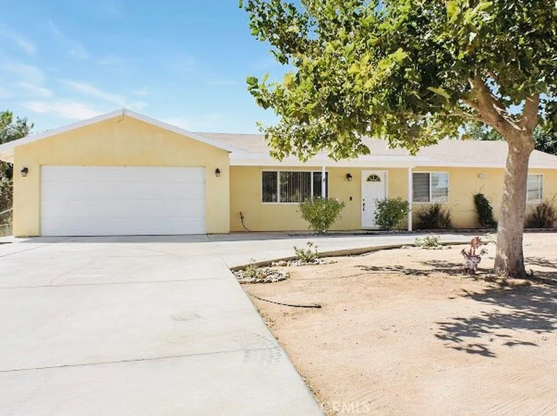 8854 Lilford, Hesperia, CA 92345