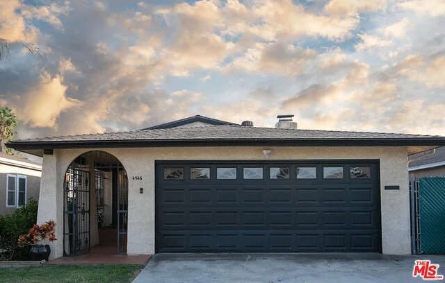 4546 137th, Hawthorne, CA 90250