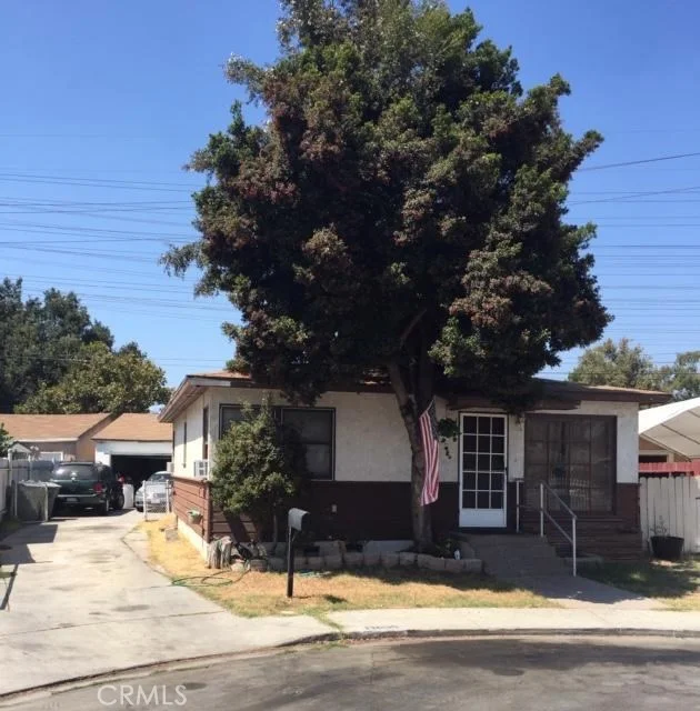 11635 Idaho, South Gate, CA 90280