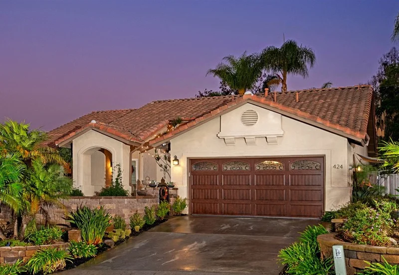 424 Silver Shadow Dr, San Marcos, CA 92078