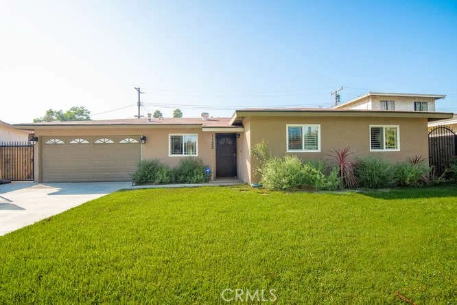 1122 Wood, Santa Ana, CA 92704