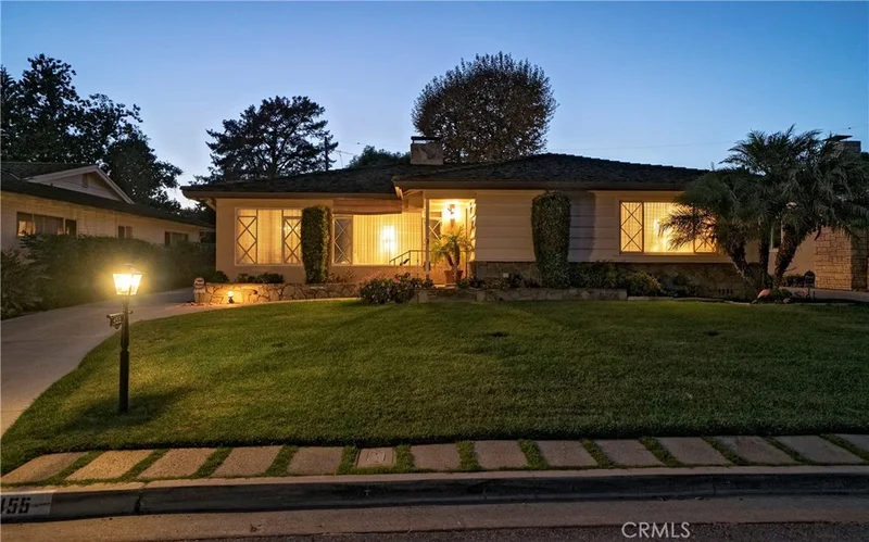 455 Northcliff, Pasadena, CA 91107