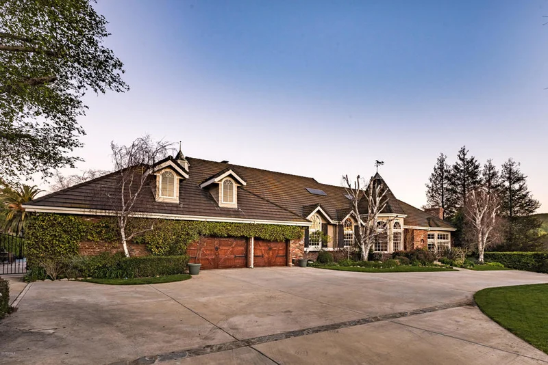 2748 Los Pinos, Santa Rosa, CA 93012
