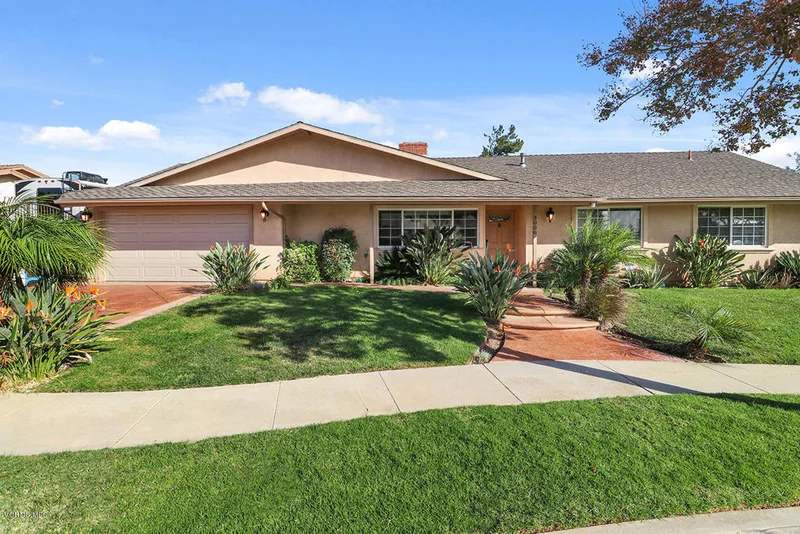 3006 Travis, Simi Valley, CA 93063