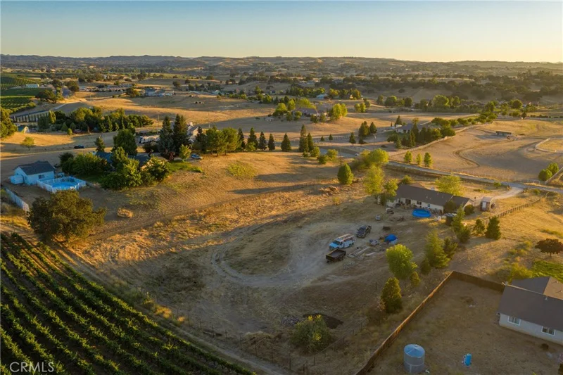 5625 Loma Linda, Paso Robles, CA 93446