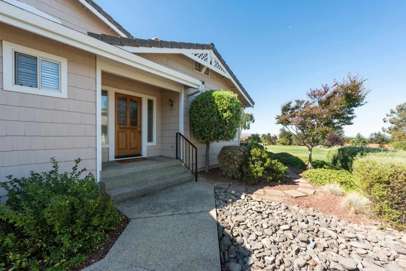 8693 Lomas Azules, San Jose, CA 95135