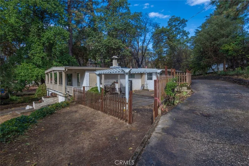 5555 Travis, Paradise, CA 95969