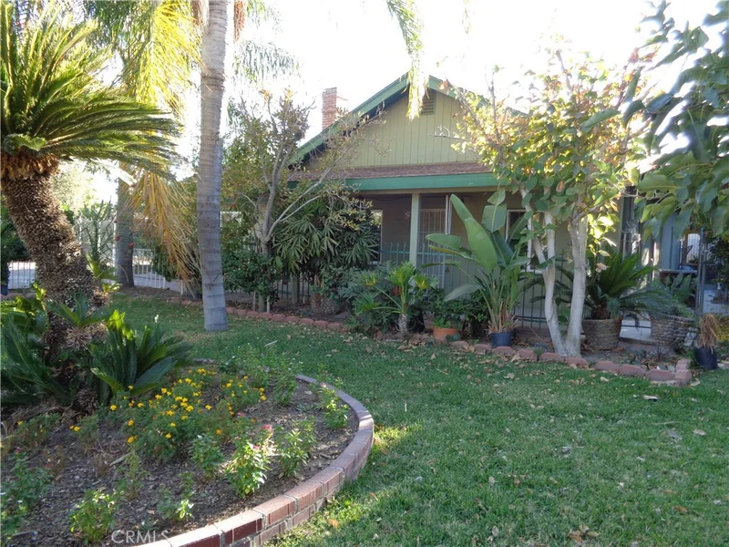 864 De Anza Drive, San Jacinto, CA 92582